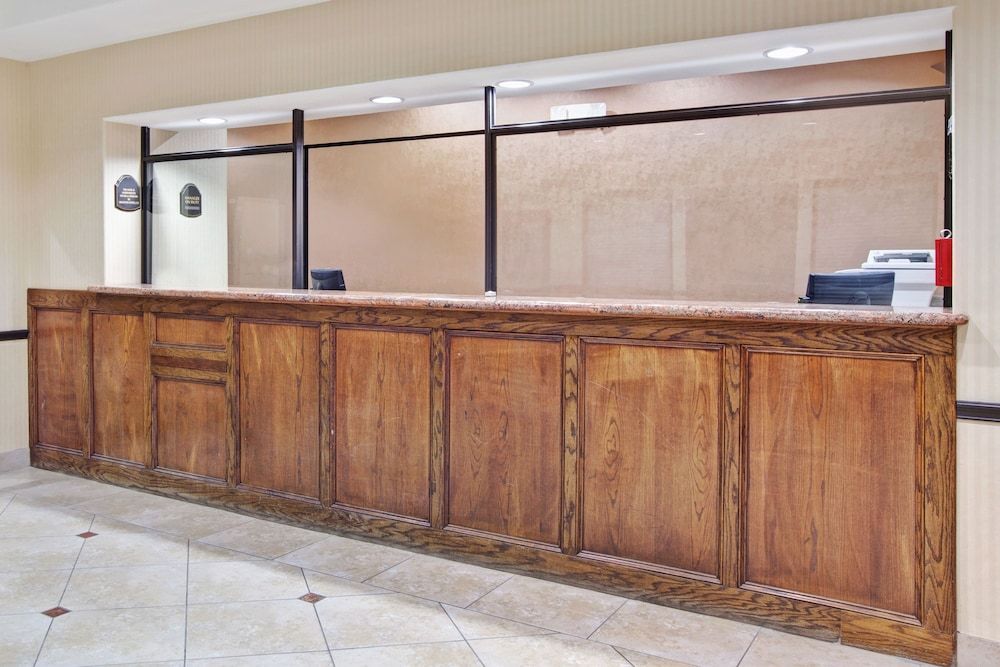 Super 8 by Wyndham IAH West/Greenspoint 3