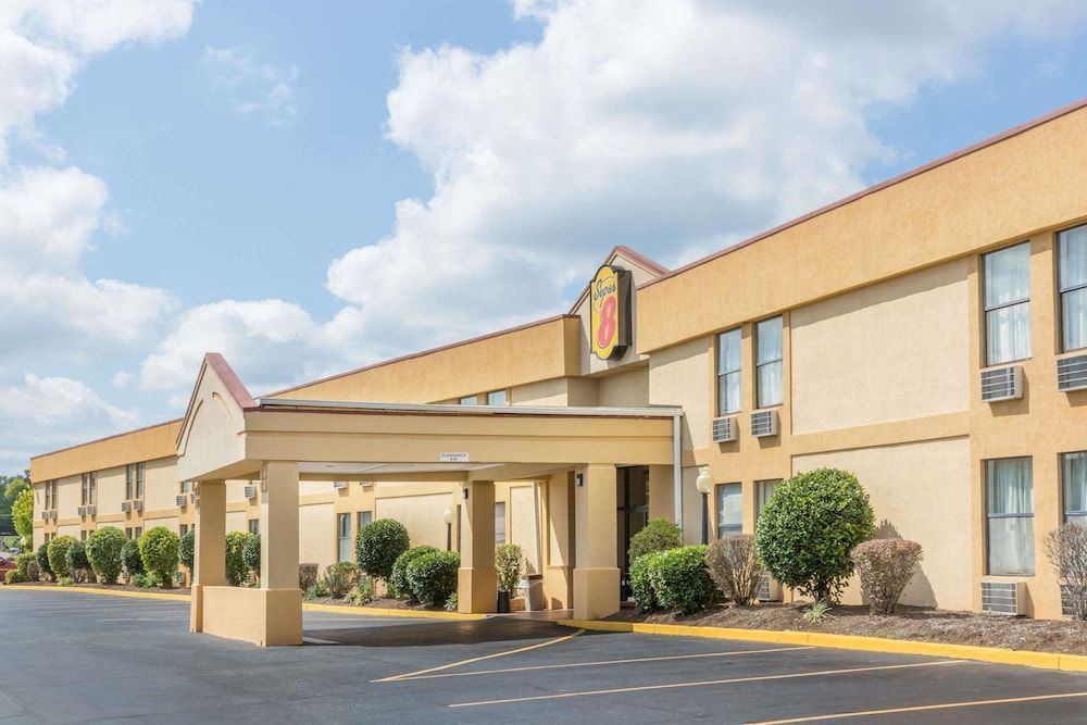 Super 8 by Wyndham Knoxville Downtown Area -1 estrelas em Knoxville