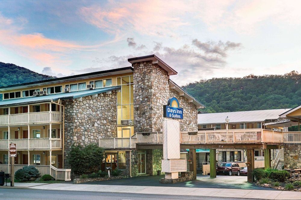 Days Inn & Suites by Wyndham Downtown Gatlinburg Parkway 2 estrellas en Gatlinburg
