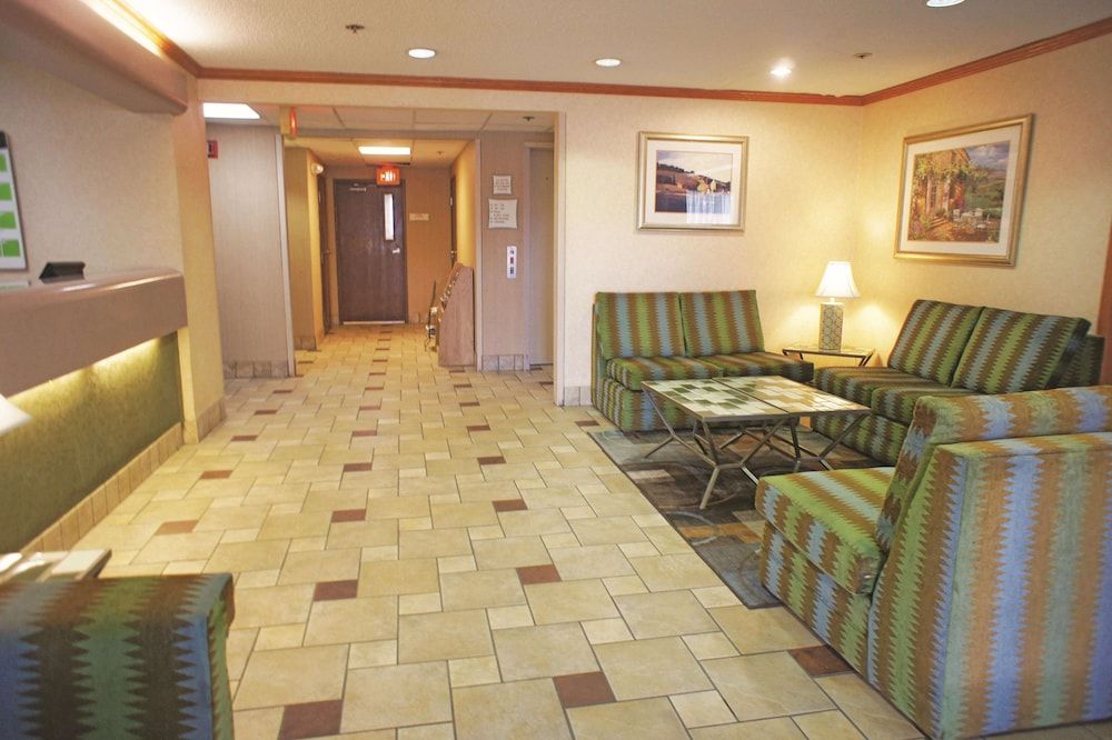 La Quinta Inn & Suites by Wyndham El Paso West Bartlett 2