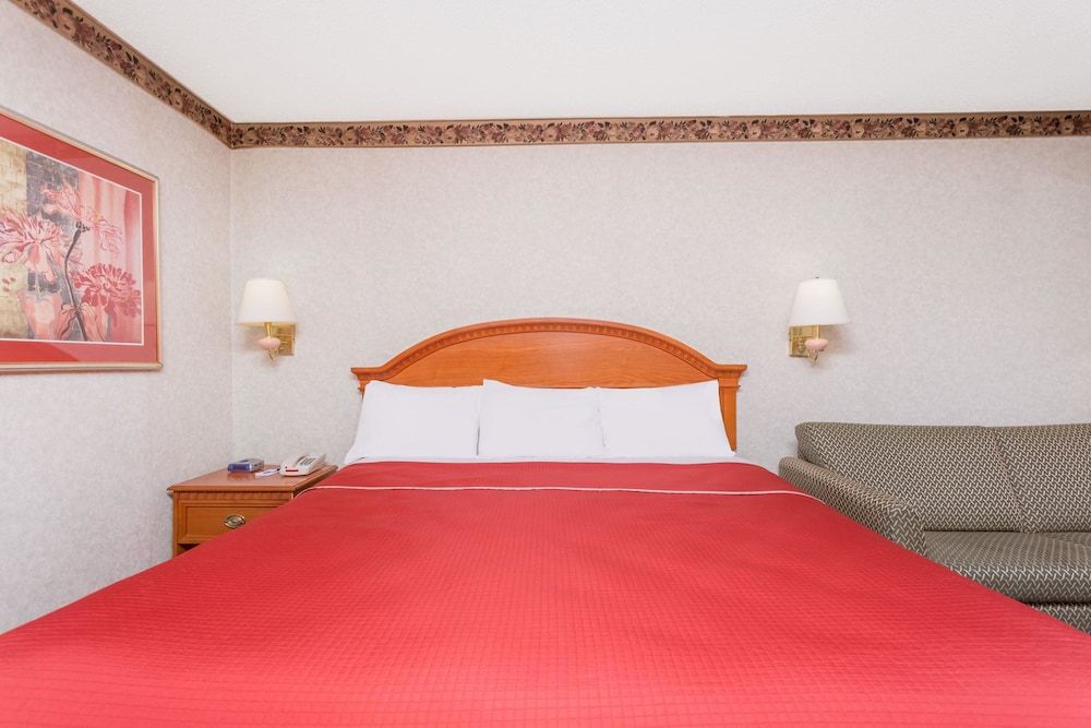 Travelodge by Wyndham Chattanooga/Hamilton Place 3