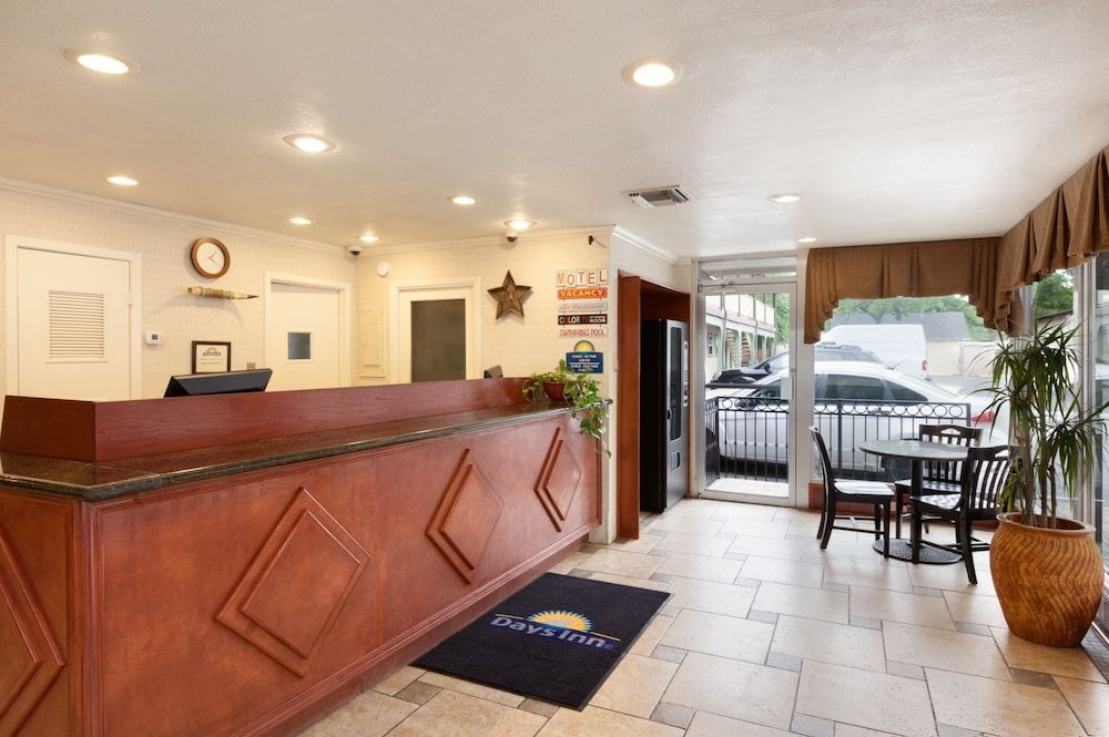 Days Inn by Wyndham Austin/University/Downtown 2