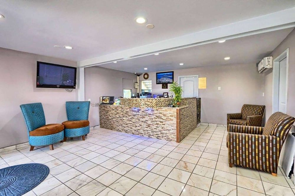 Travelodge by Wyndham Austin South 2