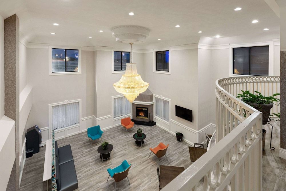 Baymont by Wyndham Houston Brookhollow 3