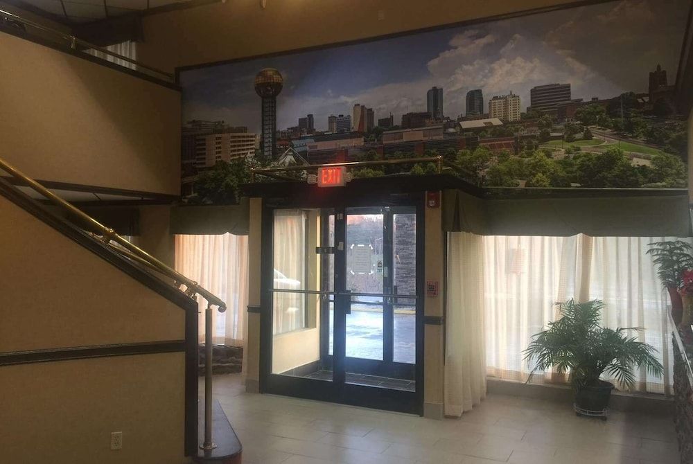 Baymont by Wyndham Knoxville I-75 2