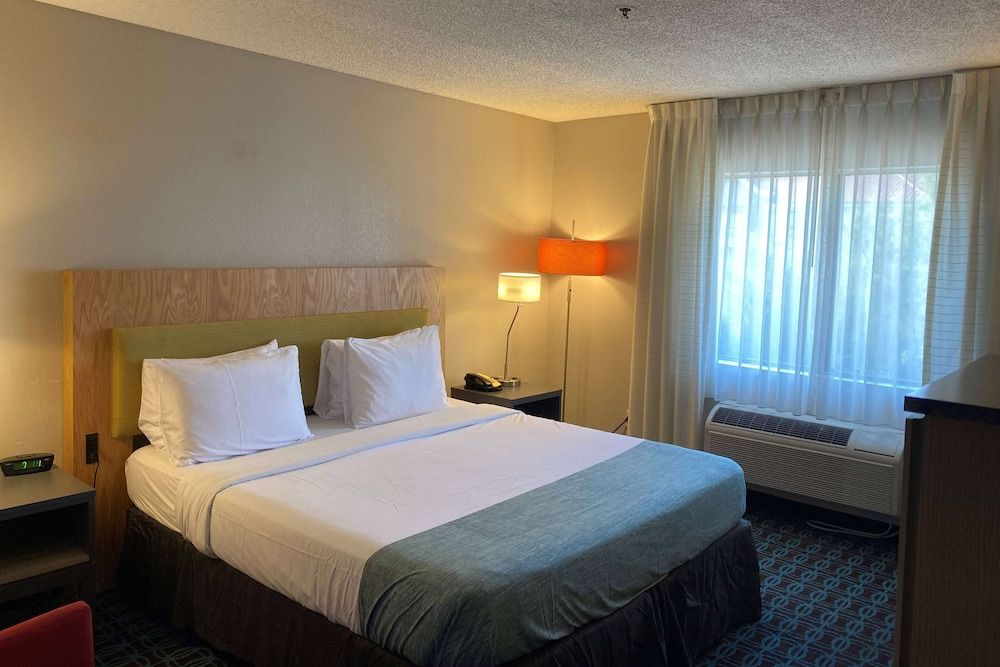 Wingate by Wyndham Chandler/Phoenix 3