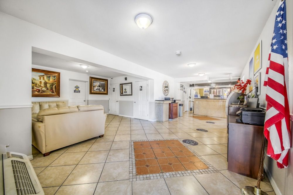 Econo Lodge Daytona Beach - Speedway 2