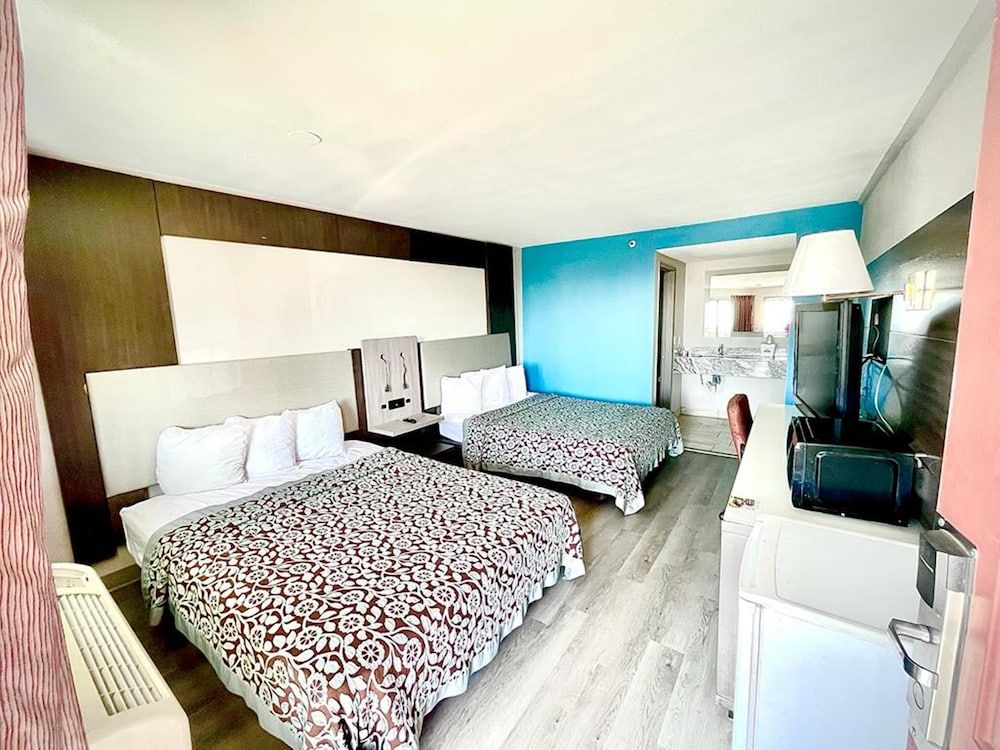 Days Inn by Wyndham El Paso Airport East 3