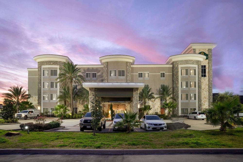 La Quinta by Wyndham Houston Willowbrook Vintage Park 1