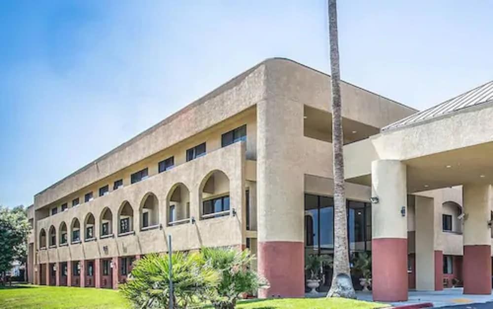 Baymont by Wyndham Ontario 2 estrelas em Ontario