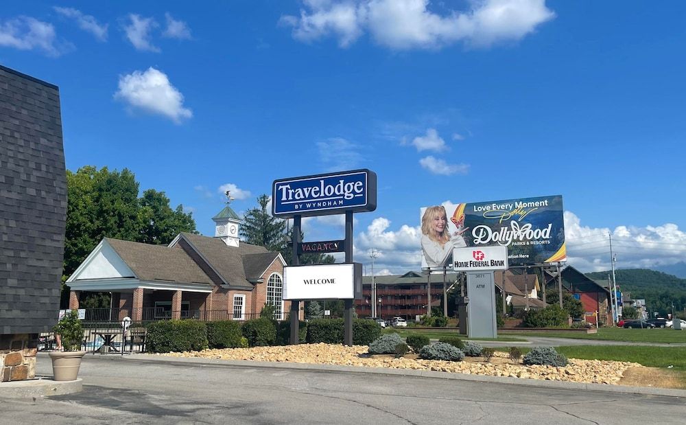 Travelodge by Wyndham Pigeon Forge Dollywood Lane 2 étoiles à Pigeon Forge