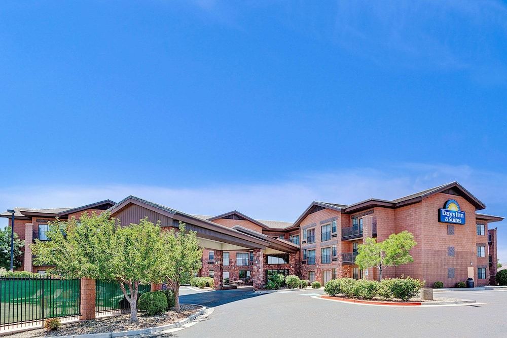 Days Inn & Suites by Wyndham Page Lake Powell 3 estrellas en Page