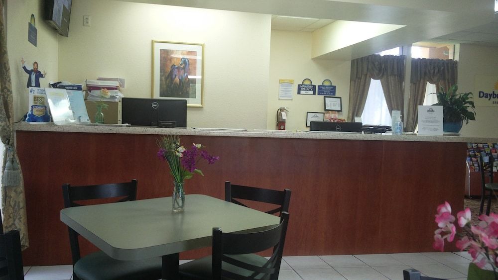 Days Inn by Wyndham Ocala North 3