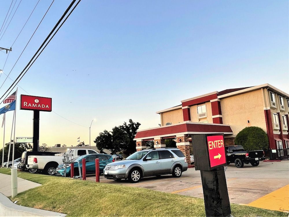 Ramada by Wyndham Oklahoma City Airport North 2 estrellas en Oklahoma City