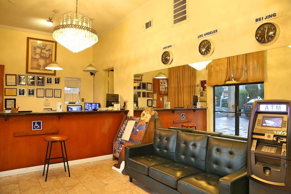 Travelodge by Wyndham Pasadena Central 2 étoiles à Pasadena