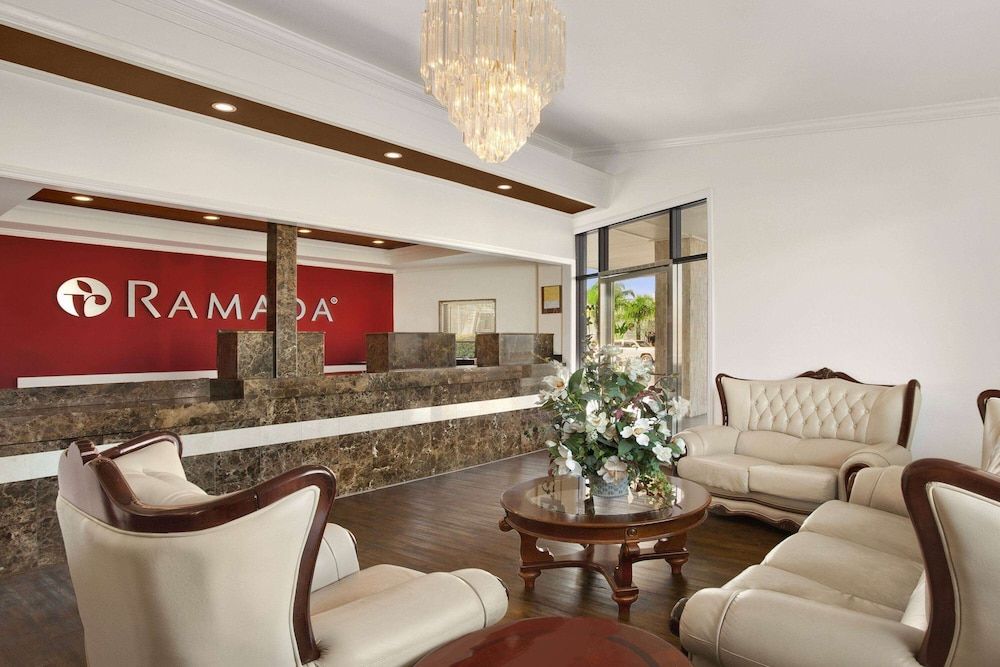 Ramada by Wyndham Torrance 3