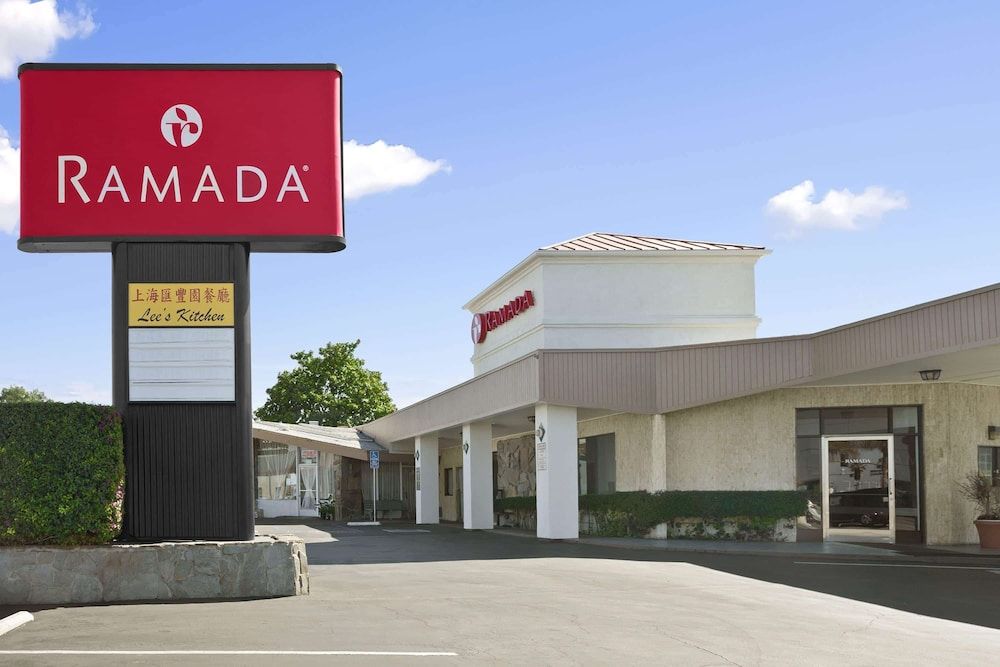 Ramada by Wyndham Torrance 3 estrelas em Torrance