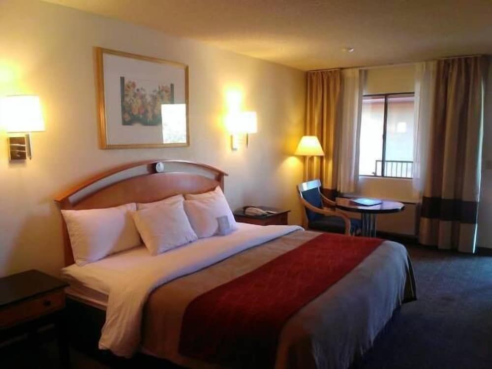 Days Inn by Wyndham Prescott 3