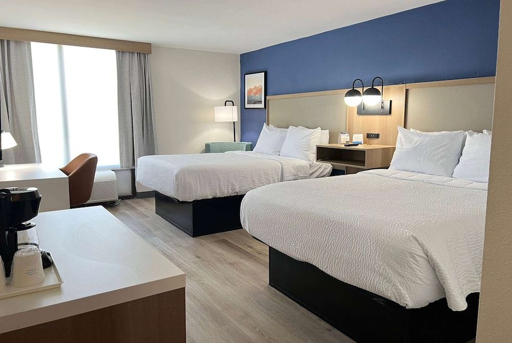 Days Inn by Wyndham Myrtle Beach 2