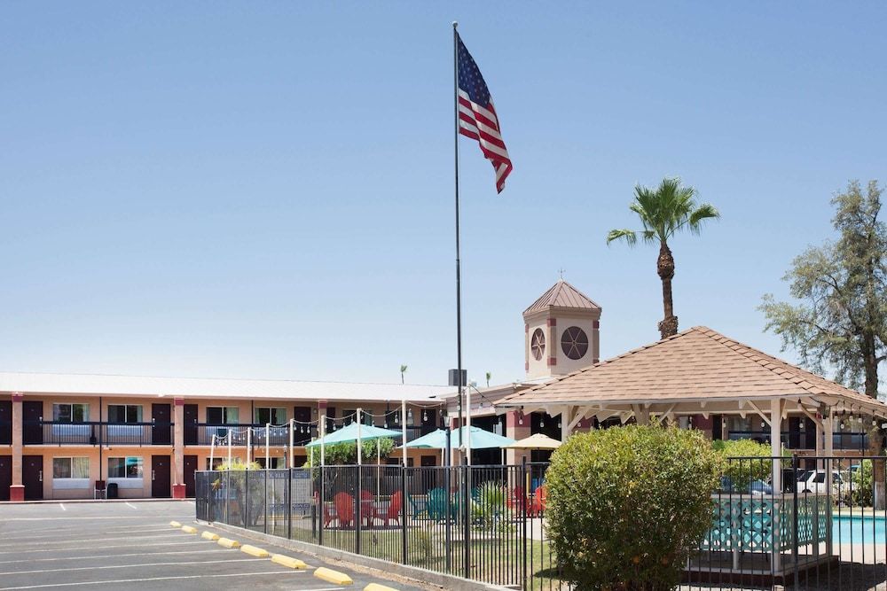 Howard Johnson by Wyndham Yuma 2 estrellas en Yuma