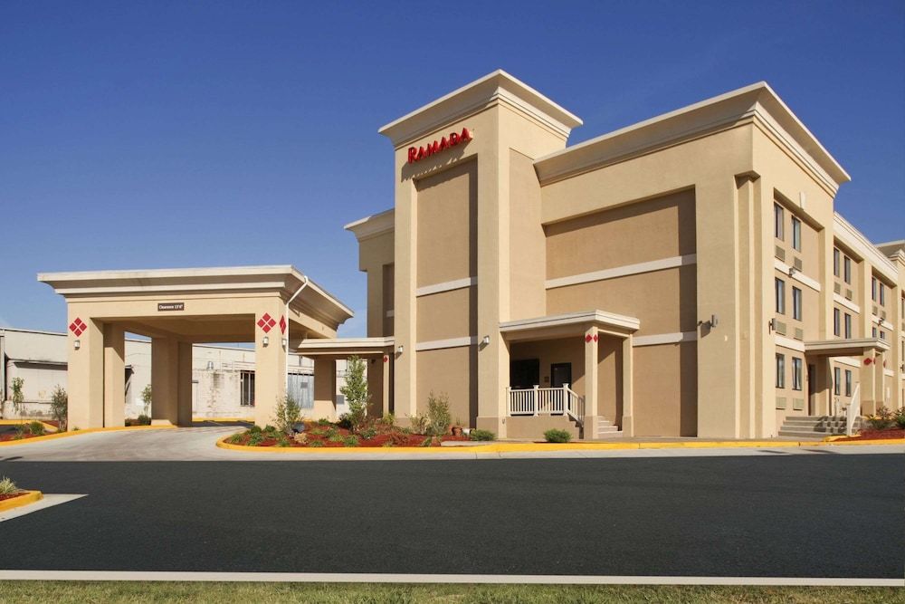 Ramada by Wyndham Tulsa 3 estrellas en Tulsa