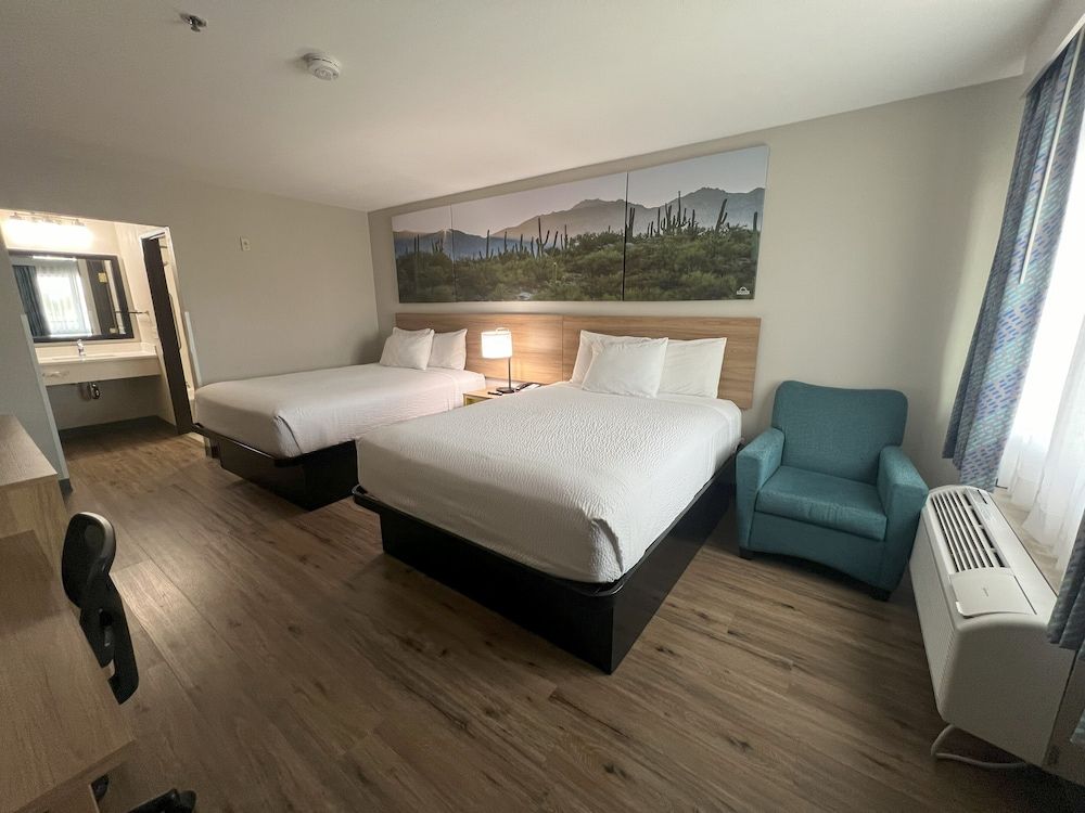 Days Inn by Wyndham Phoenix West 3
