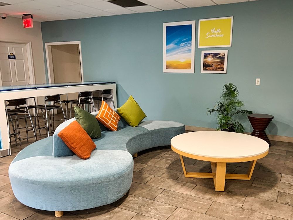 Days Inn by Wyndham WestEnd Alexandria,VA Washington DC Area 2