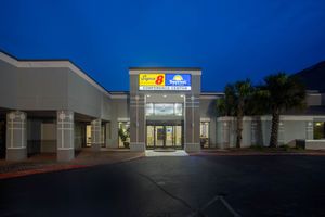 Days Inn by Wyndham Mobile I-65