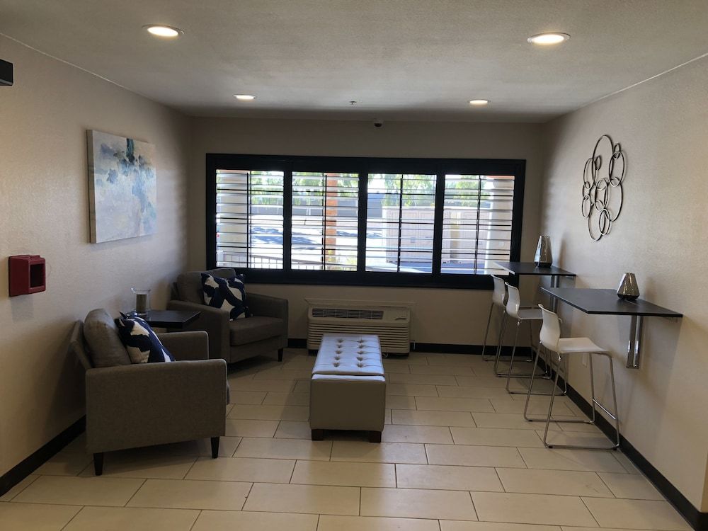 Baymont by Wyndham Phoenix I-10 near 51st Ave 3
