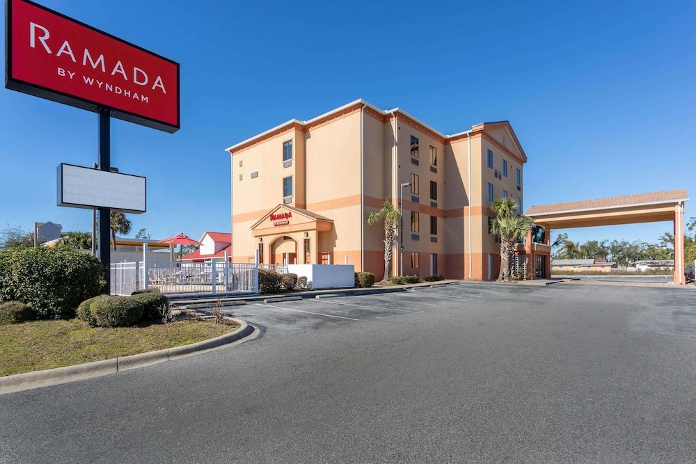 Ramada by Wyndham Panama City 2 étoiles à Panama City Beach