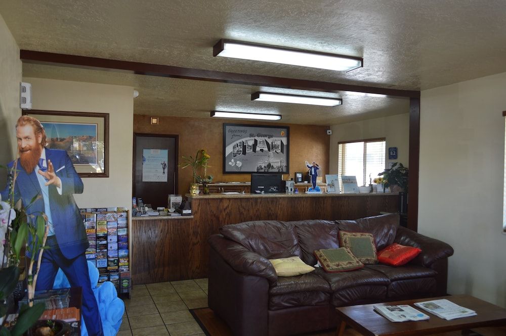 Super 8 by Wyndham St. George UT 3