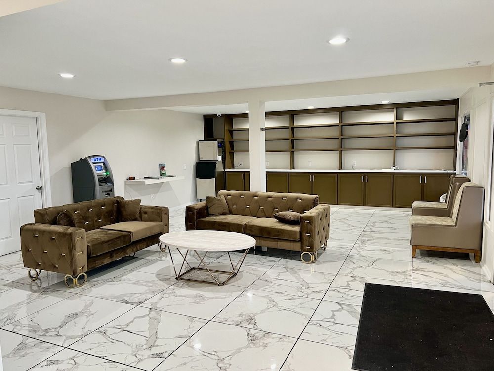 Super 8 by Wyndham Atlanta/Hartsfield Jackson Airport 2