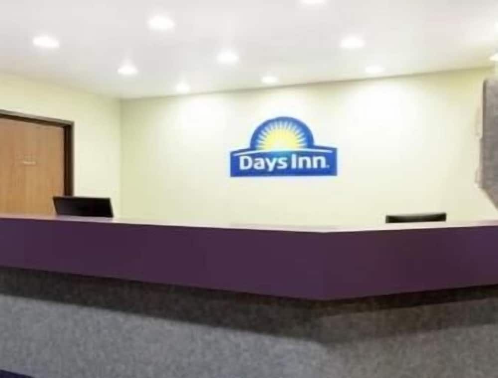 Days Inn by Wyndham Missoula Airport 2