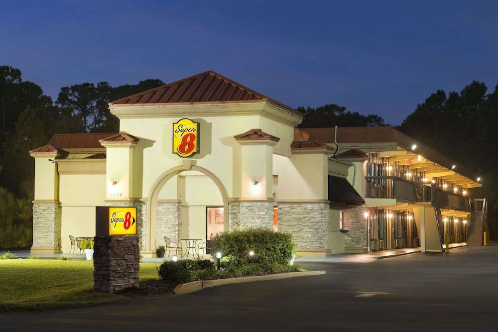 Super 8 by Wyndham Ormond Beach 2 estrellas en Ormond Beach