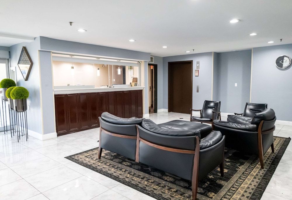 Baymont by Wyndham College Park Atlanta Airport South 3