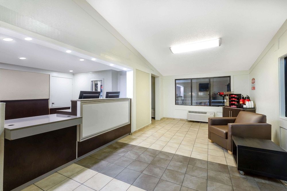 Travelodge by Wyndham Essington / Philadelphia Airport 3