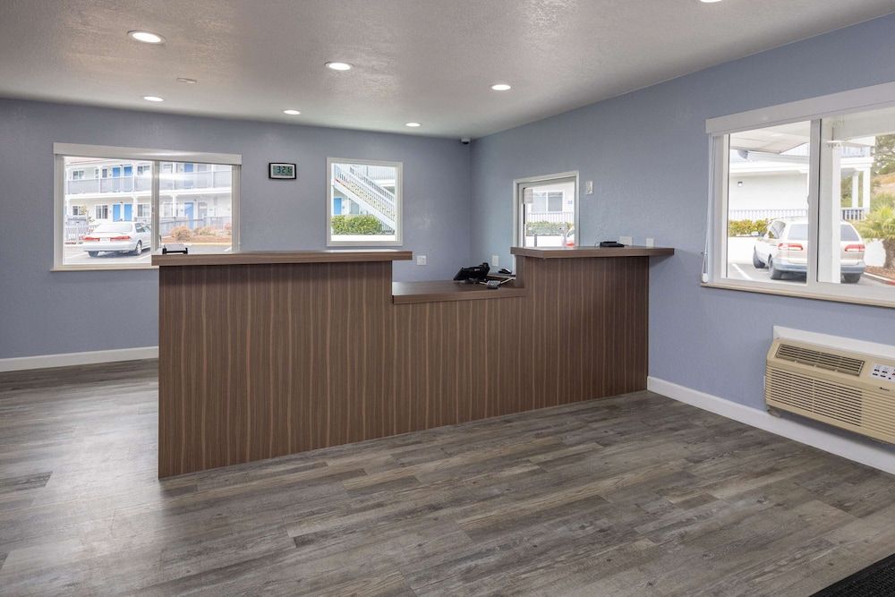 Days Inn by Wyndham Arroyo Grande/Pismo Beach 2