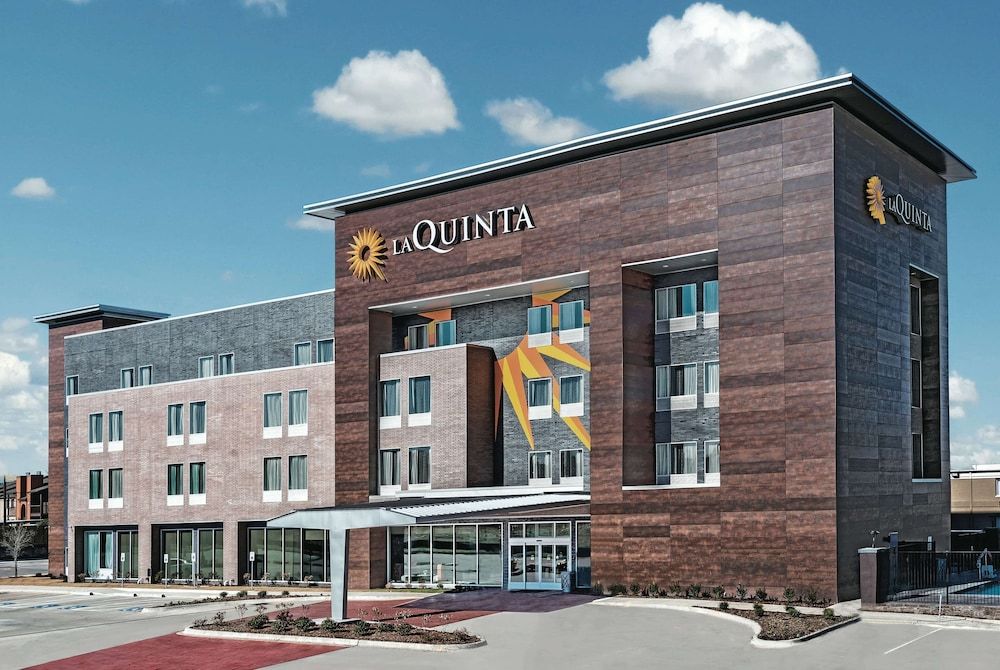 La Quinta Inn & Suites by Wyndham Dallas Grand Prairie North 3 estrellas en Grand Prairie
