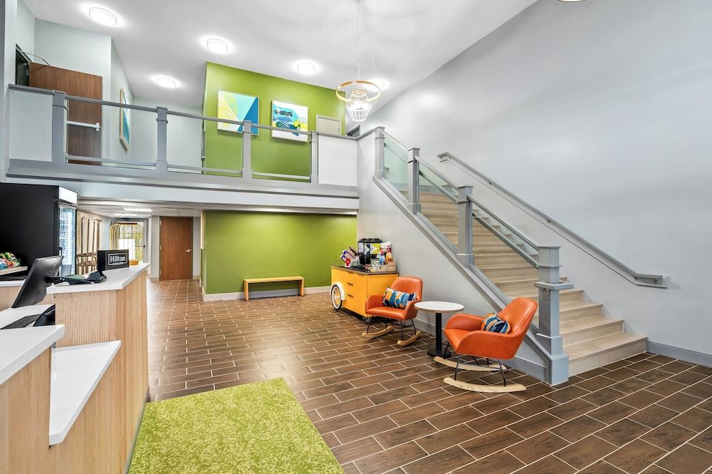 Spark by Hilton Portland Airport Maine Mall 3