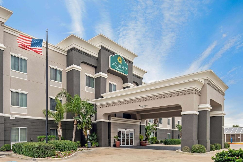 La Quinta Inn & Suites by Wyndham Corpus Christi-N Padre Isl 1