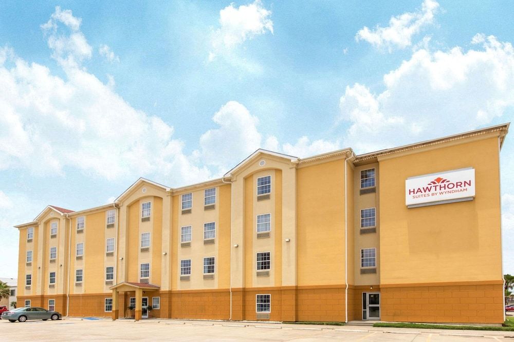 Hawthorn Extended Stay by Wyndham Corpus Christi Padre Is 1