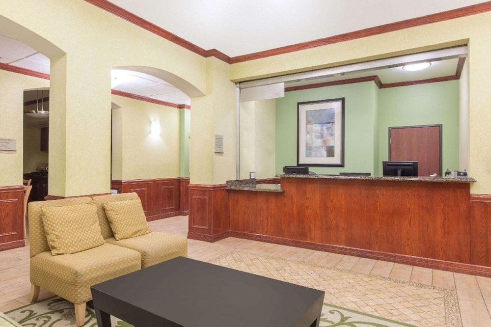 Hawthorn Extended Stay by Wyndham Corpus Christi Padre Is 3