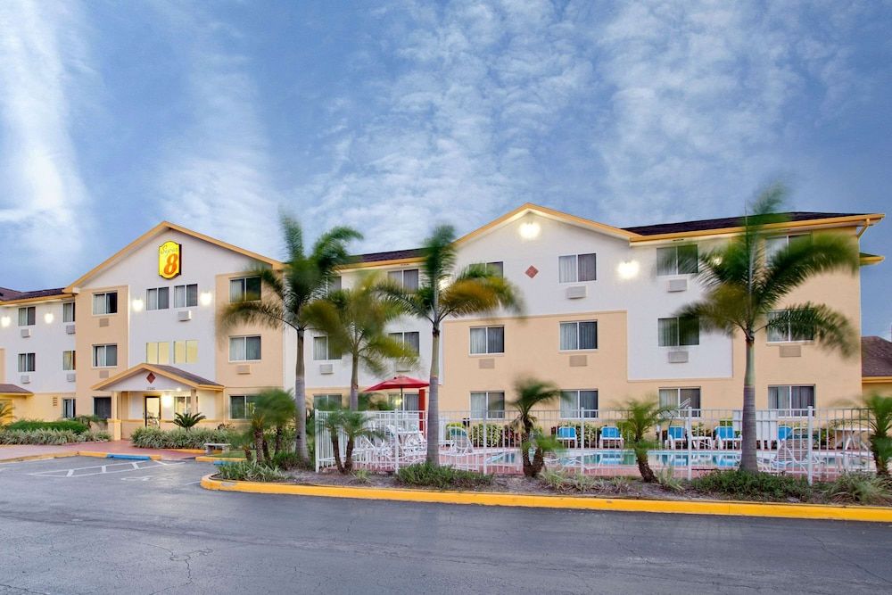 Super 8 by Wyndham Clearwater/St. Petersburg Arpt 3 estrelas em Clearwater