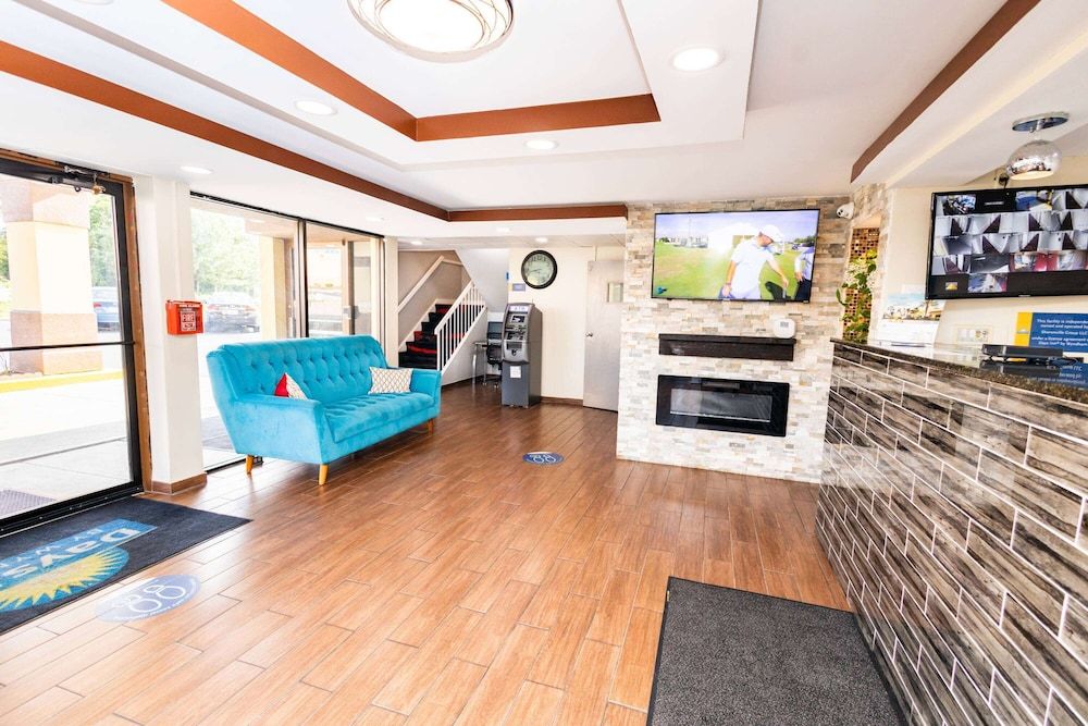 Days Inn by Wyndham Sharonville 2