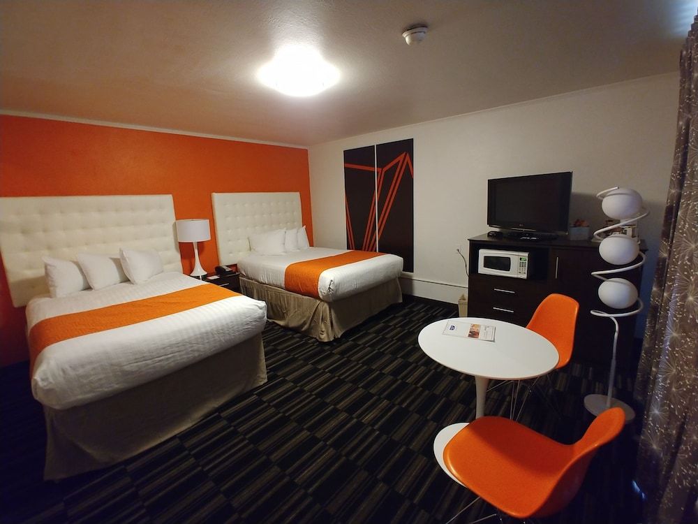 Howard Johnson by Wyndham Modesto Ceres 3