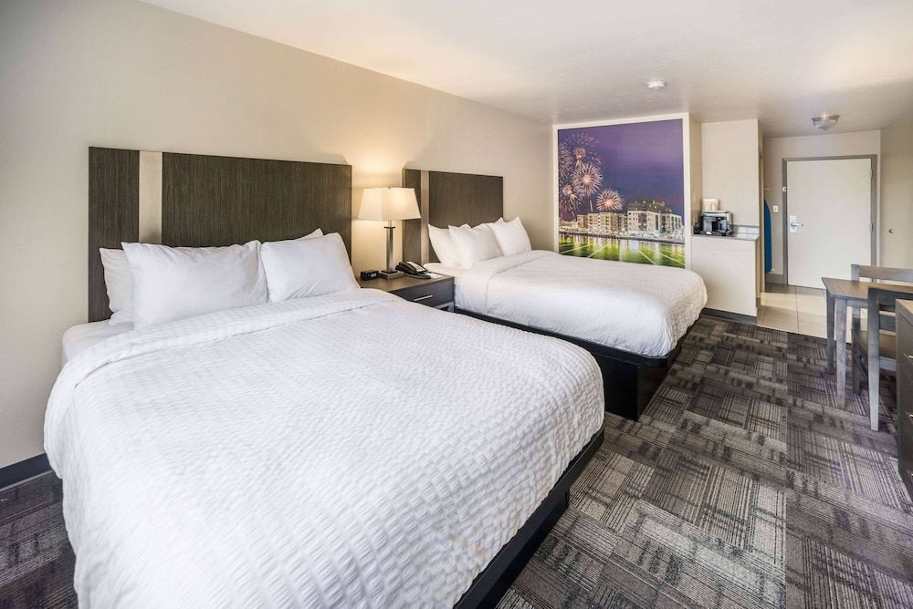 AmericInn by Wyndham Green Bay Near Stadium 3