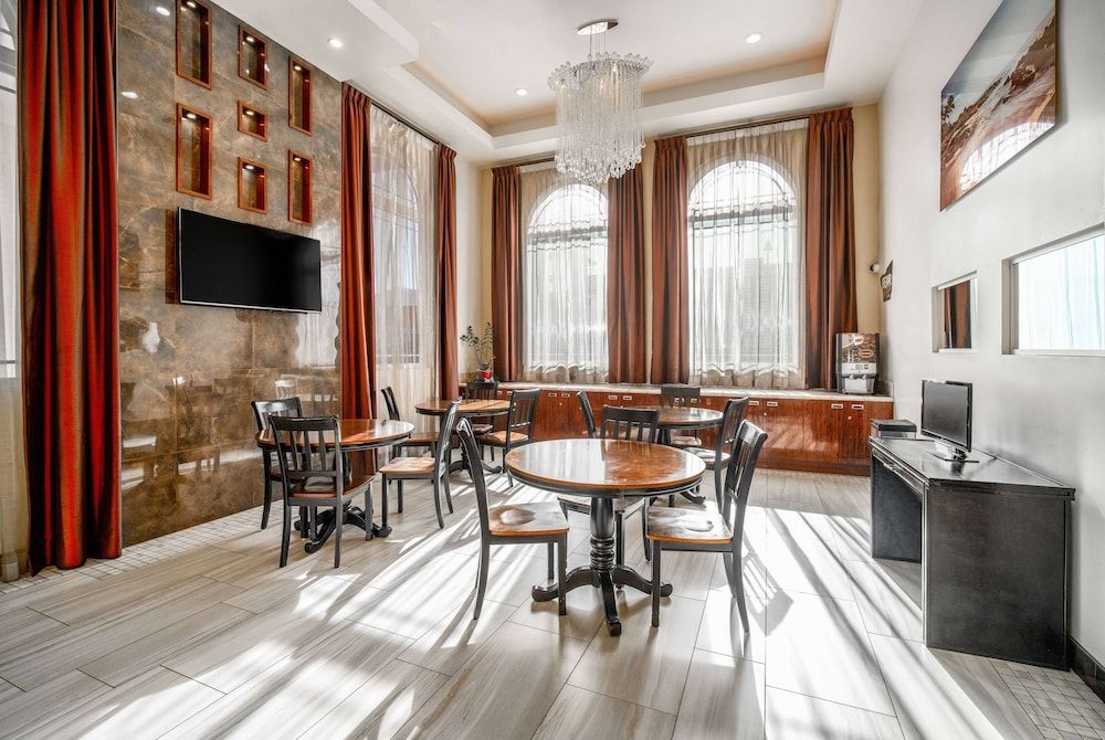 Travelodge Inn & Suites by Wyndham Bell Los Angeles Area 2