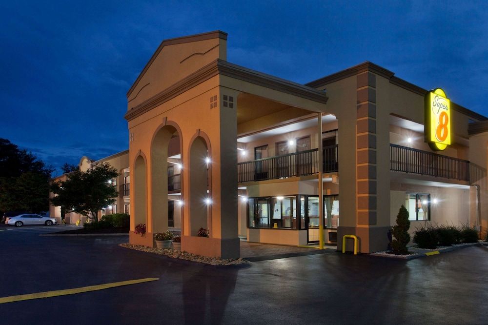 Super 8 by Wyndham Knoxville West/Farragut 2 estrellas en Knoxville