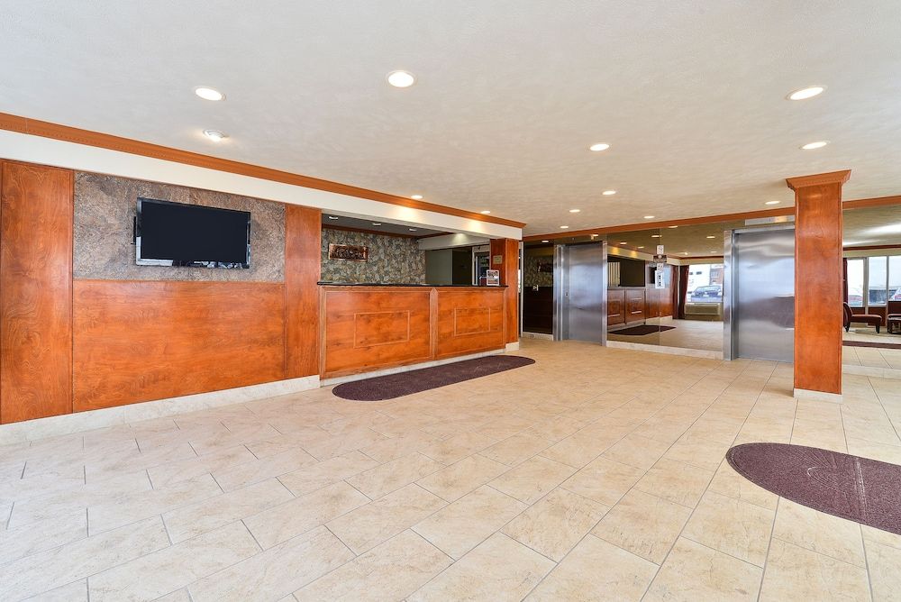 Travelodge by Wyndham Cleveland Airport 3