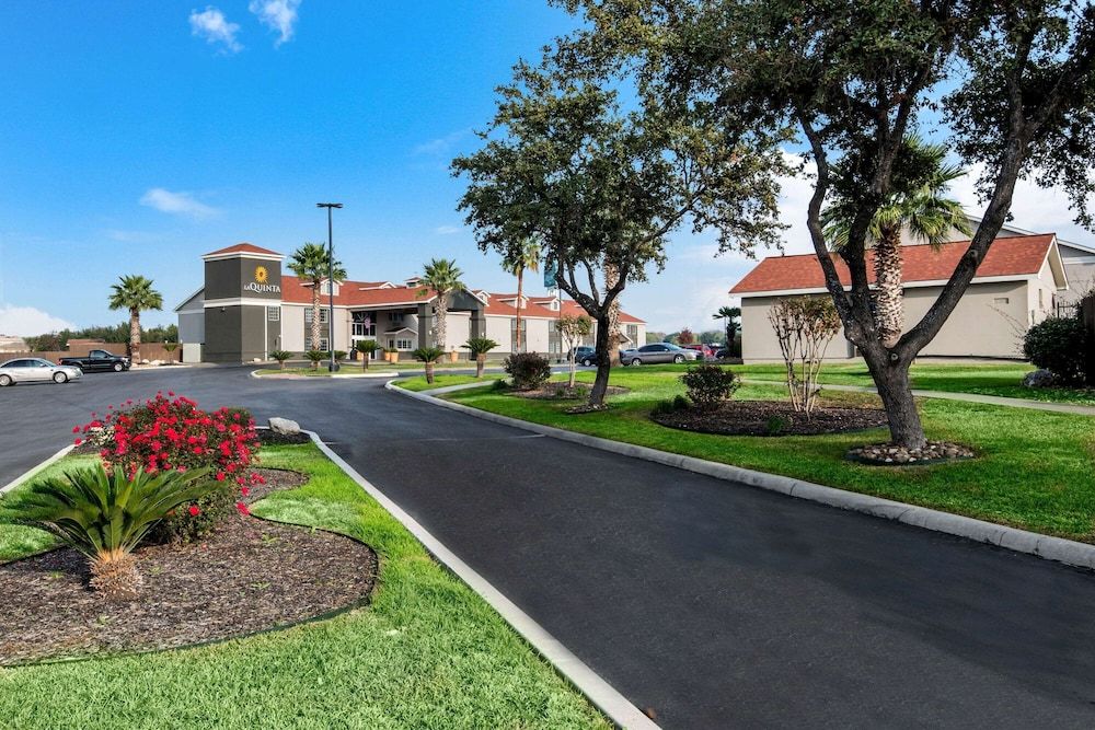 La Quinta Inn by Wyndham San Antonio Brooks City Base 3 estrellas en San Antonio